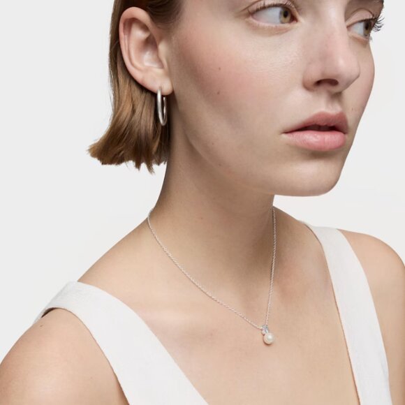 Tous Silver Sweet Dolls Necklace with Pearls and Bear motif - Picture 4 of 6